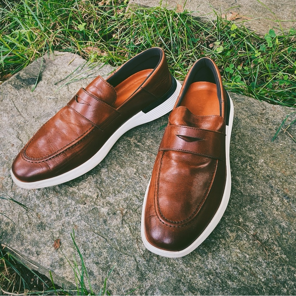 Wolf & Shepard Crossover™ Loafer in Maple / White (Mens 11)